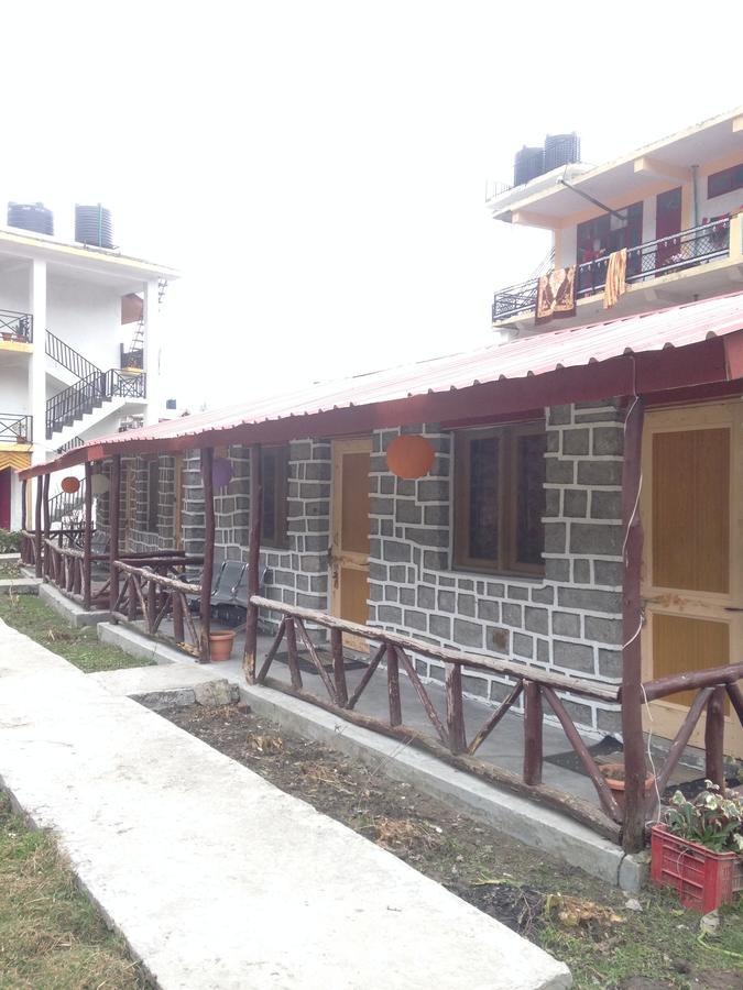 Seraj International Manāli Buitenkant foto